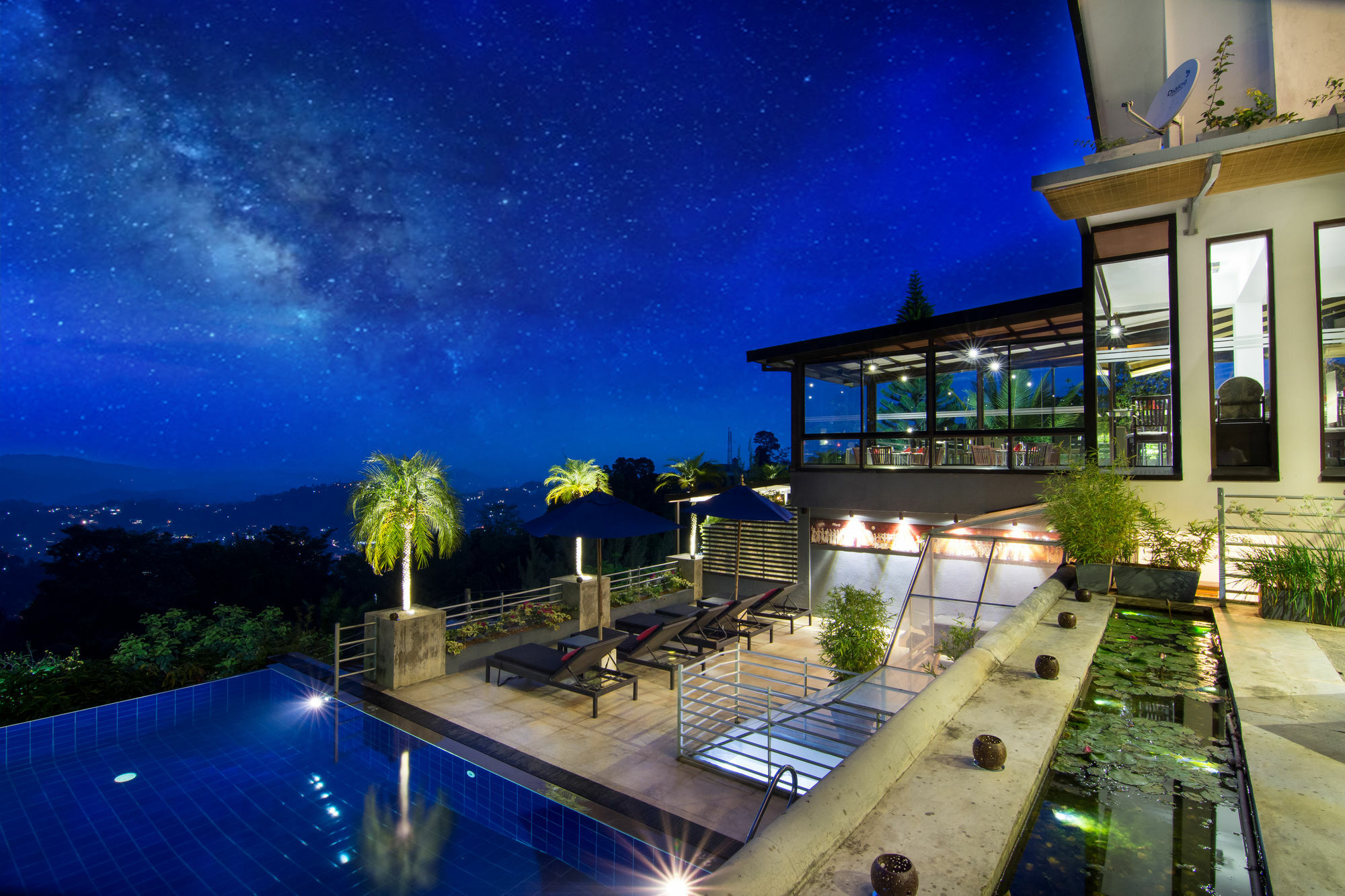 The Theva Residency Hotel Kandy Exterior photo